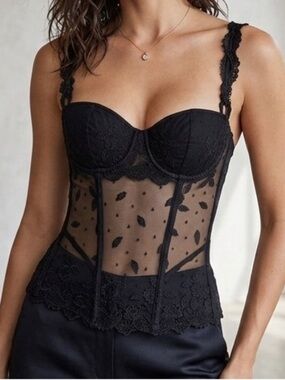 La perla vintage Elegant Black Lace Bustier